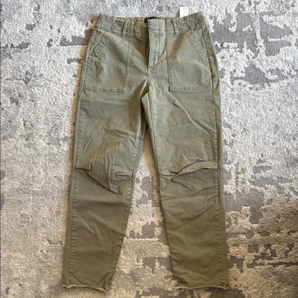 Banana Republic Green Chinos Durable Cotton Blend